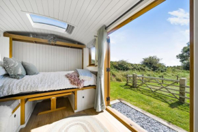 Fferm Fach By Birch Stays